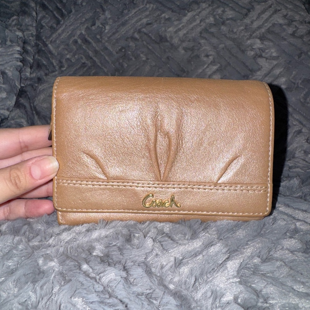 Coach Wallet - Metallic Gold